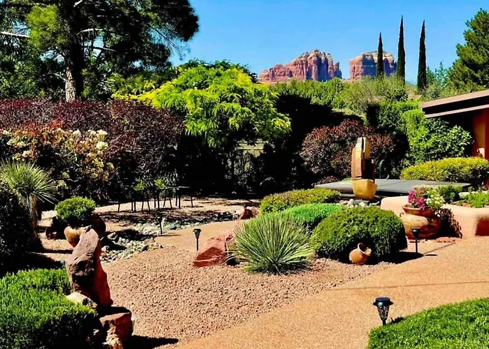 Holiday home Chapel Vortex Red Rocks Hot Tub Gardens *