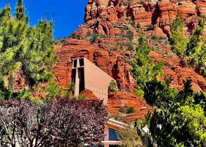 Holiday home Chapel Vortex Red Rocks Hot Tub Gardens